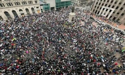 Thousands say Hands Off Maine!